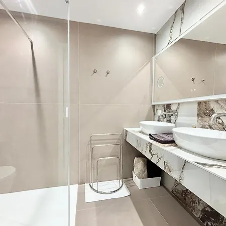Apartment 2 Bedrooms - 2 Bathrooms - Vc8
