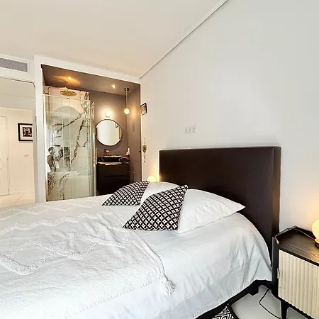 2 Bedrooms - 2 Bathrooms - Vc8 * Κάννες