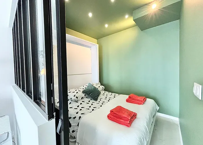 2 Bedrooms - 2 Bathrooms - Vc8 *
