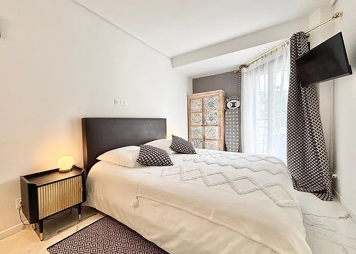 2 Bedrooms - 2 Bathrooms - Vc8 *